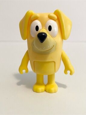 Bluey Family Figures Pat Lucky Dad Disney Toy Yellow Labrador Bluey Bingo Friend